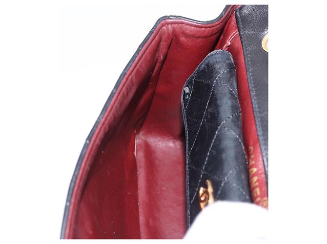 Borsa a tracolla CHANEL Matelasse con catena in pelle d'agnello nera e oro CC Auth 195725 Nero D'oro - vista 23