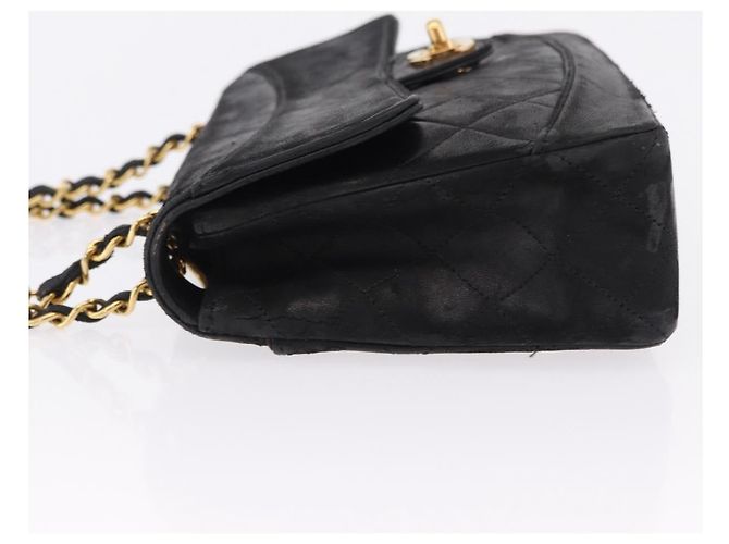 Borsa a tracolla CHANEL Matelasse con catena in pelle d'agnello nera e oro CC Auth 195725 Nero D'oro - vista 4