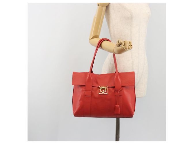 Borsa Salvatore Ferragamo Gancini in pelle rossa e oro Auth 195014 Rosso D'oro - vista 26