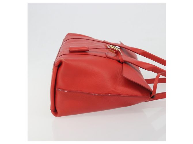 Borsa Salvatore Ferragamo Gancini in pelle rossa e oro Auth 195014 Rosso D'oro - vista 3