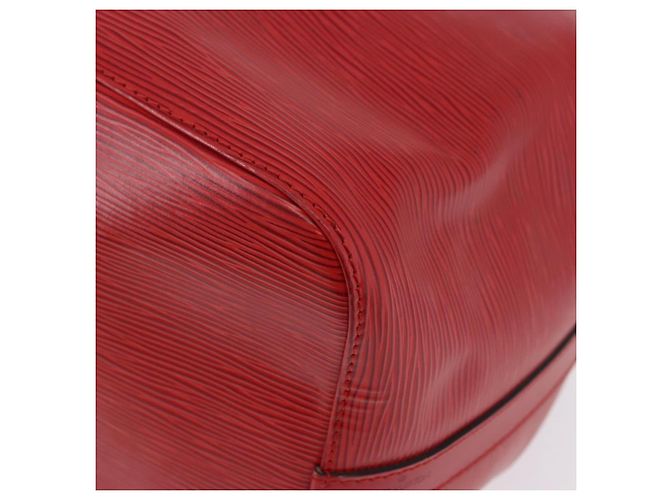 Borsa a tracolla LOUIS VUITTON Epi Petit Noe Rossa M44107 LV Auth 195592A Rosso - vista 16