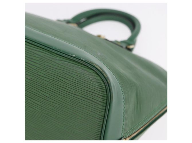 Borsa a mano LOUIS VUITTON Epi Alma Borneo Green M52144 LV Auth 196763V - vista 15