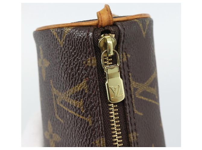 LOUIS VUITTON Pochette Papillon Monogram LV Auth 195230V Monogramme - vue 10