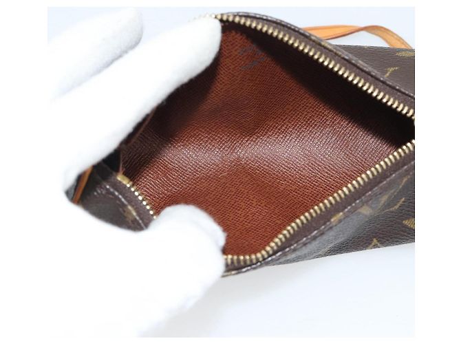 LOUIS VUITTON Pochette Papillon Monogram LV Auth 195230V Monogramme - vue 12