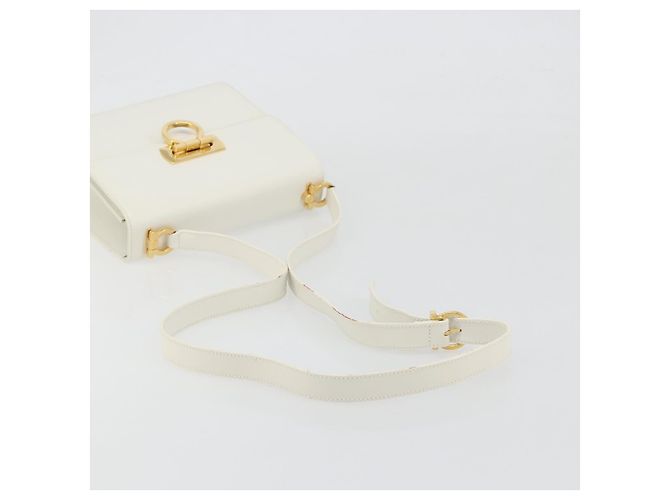 Borsa a tracolla Salvatore Ferragamo Gancini in pelle bianca e oro Auth 196208 Bianco - view 7