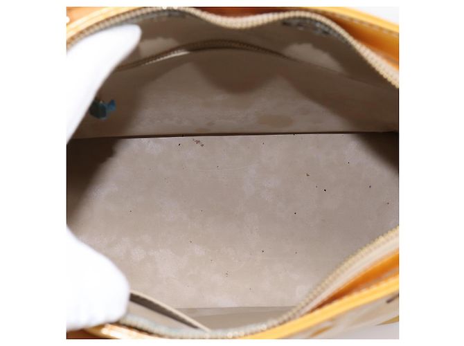 Sac à main LOUIS VUITTON Monogram Vernis Houston Beige M91004 LV Auth BA14836 - vue 10