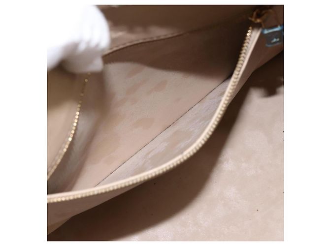 Sac à main LOUIS VUITTON Monogram Vernis Houston Beige M91004 LV Auth BA14836 - vue 11