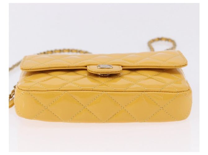 Borsa a tracolla CHANEL COCO Mark Chain in pelle verniciata Giallo Gold CC Auth 196819SAM D'oro - vista 5