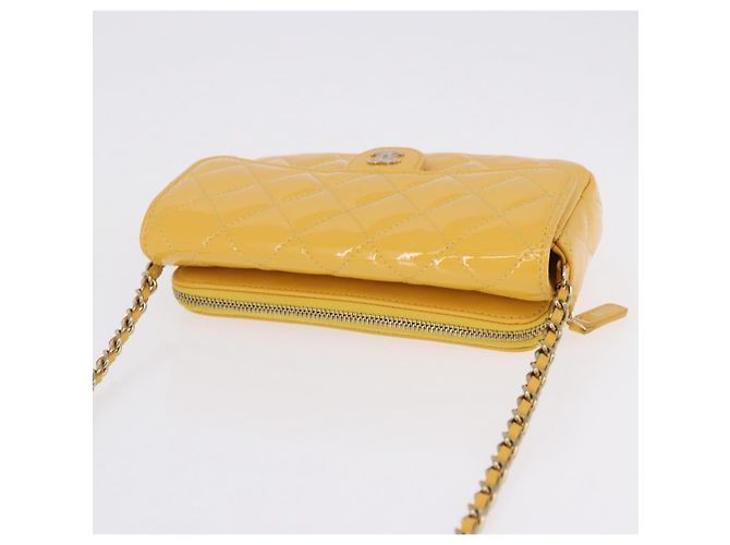 Borsa a tracolla CHANEL COCO Mark Chain in pelle verniciata Giallo Gold CC Auth 196819SAM D'oro - vista 6