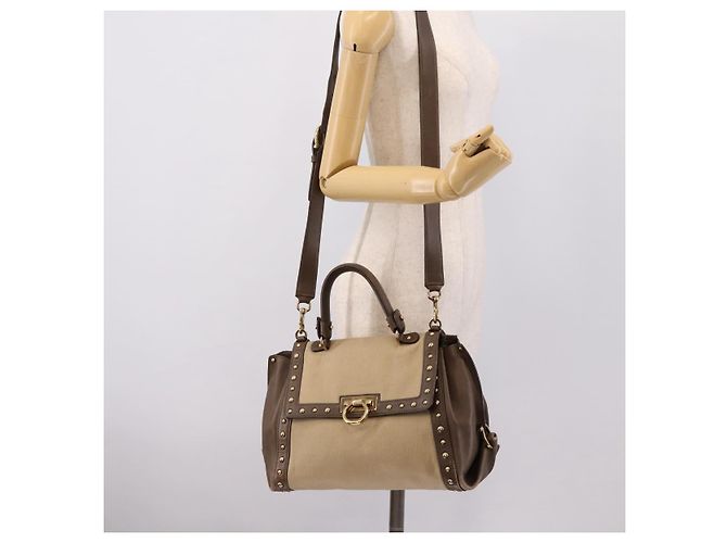 Borsa Salvatore Ferragamo Gancini Canvas 2way Beige Gold Auth 196765 D'oro - vista 28