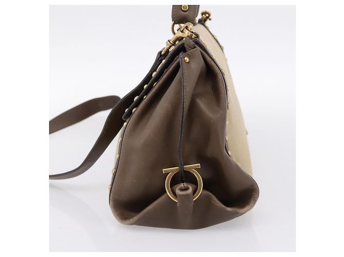 Borsa Salvatore Ferragamo Gancini Canvas 2way Beige Gold Auth 196765 D'oro - vista 4