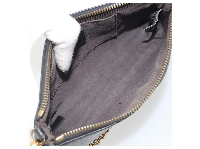 Pouch accessori FENDI in pelle nera e oro 8M0271 Auth 195418A Nero - vista 11