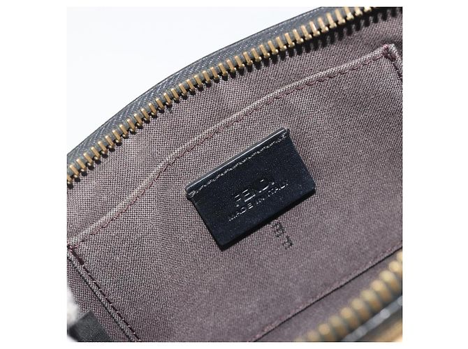 Pouch accessori FENDI in pelle nera e oro 8M0271 Auth 195418A Nero - vista 19