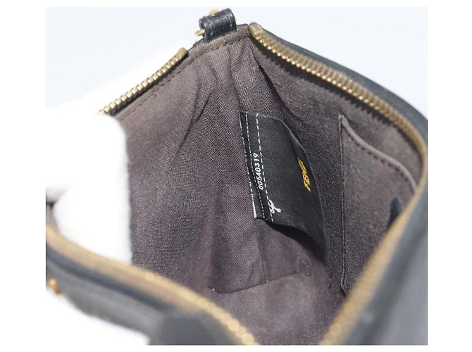 Pouch accessori FENDI in pelle nera e oro 8M0271 Auth 195418A Nero - vista 21