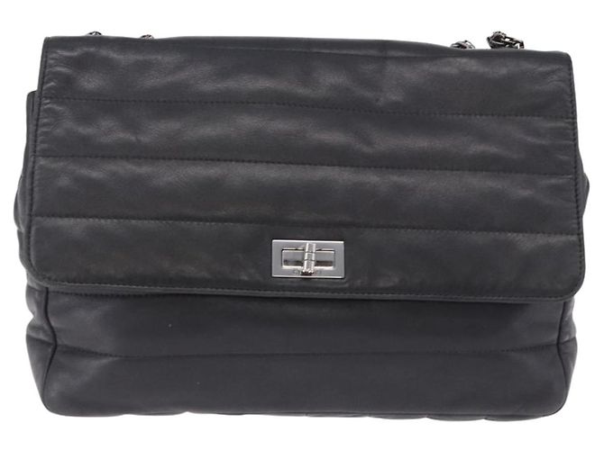 Borsa a tracolla CHANEL Chain Matelasse 2.55 in pelle d'agnello nera con CC argento Auth 195955A Nero - vista 13