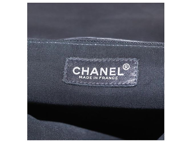 Borsa a tracolla CHANEL Chain Matelasse 2.55 in pelle d'agnello nera con CC argento Auth 195955A Nero - vista 19