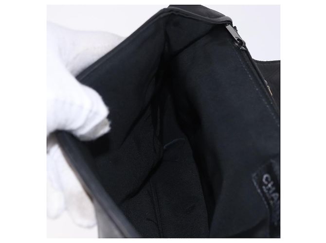 Borsa a tracolla CHANEL Chain Matelasse 2.55 in pelle d'agnello nera con CC argento Auth 195955A Nero - vista 21