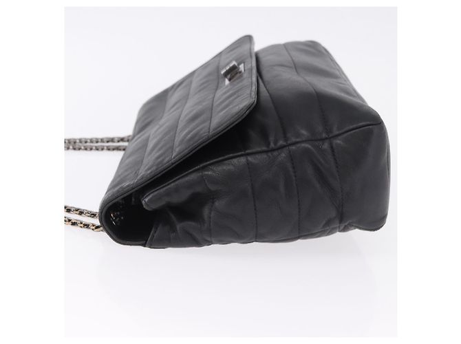 Borsa a tracolla CHANEL Chain Matelasse 2.55 in pelle d'agnello nera con CC argento Auth 195955A Nero - vista 4