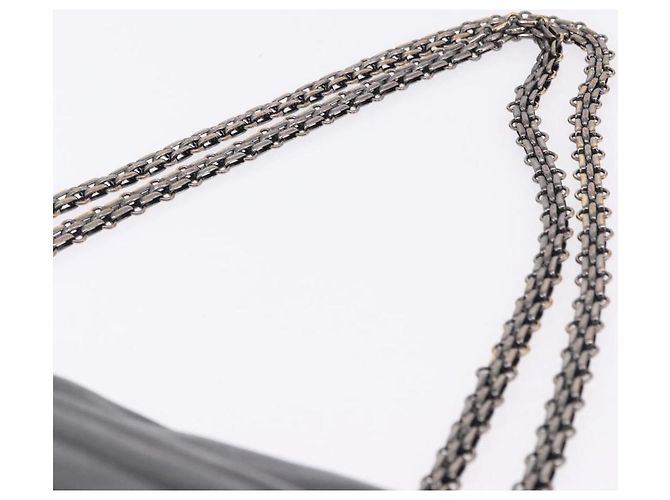 Borsa a tracolla CHANEL Chain Matelasse 2.55 in pelle d'agnello nera con CC argento Auth 195955A Nero - vista 8