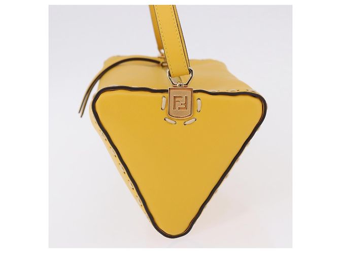 FENDI Celeria Triangle Schultertasche aus Leder Gelb Goldfarben 8BS053 Auth 195557M - Ansicht 3