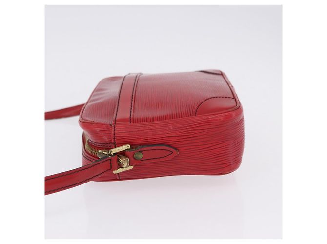 LOUIS VUITTON Epi Trocadero 23 Shoulder Bag Red M52307 LV Auth 196806 Rosso - vista 4