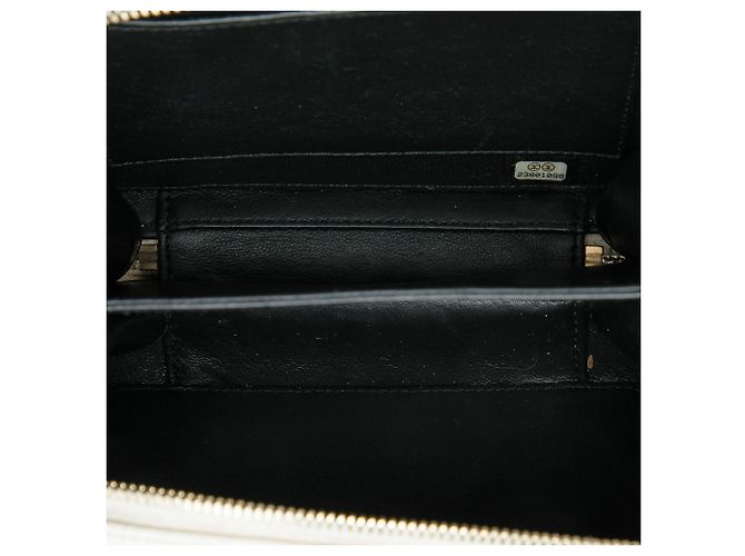 Borsa Vanity Chanel Small Caviar CC Filigree bianca Bianco - vista 4
