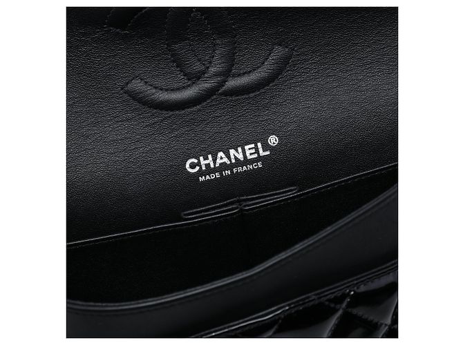Borsa a tracolla Chanel Medium Classic Double Flap in vernice nera Nero - vista 5