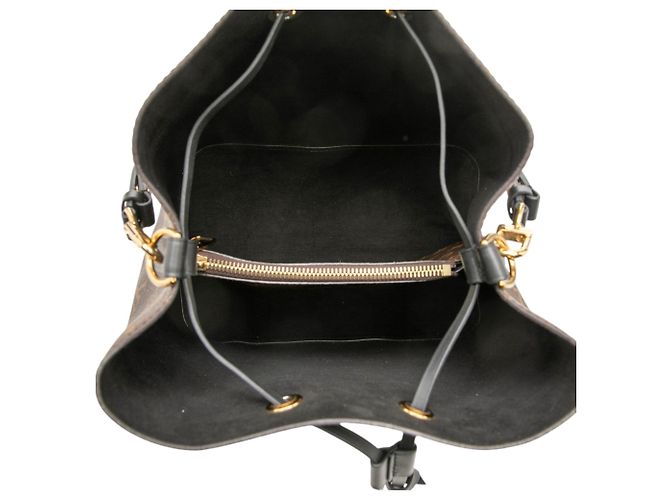 Borsa a secchiello Louis Vuitton Monogram Neonoe MM Nera Nero - vista 4