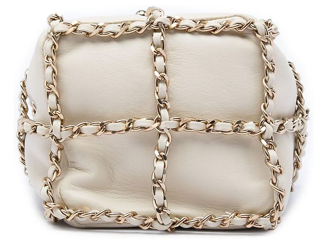 Weiße Chanel Mini Lambskin CC Chain Frame Drawstring Bucket Bag - Ansicht 3