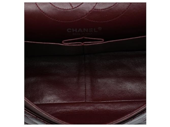 Borsa a tracolla Chanel Reissue 2.55 Double Flap 226 in vernice matelassé rossa Rosso - vista 4
