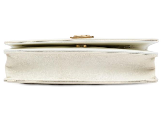 Borsa a tracolla Chanel Boy Wallet on Chain in pelle caviar matelassé bianca Bianco - vista 3