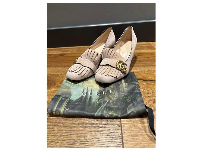 Zapatos de tacón Gucci Marmont con flecos en ante rosa - vista 10