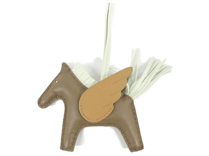 Hermès Hermes Rodeo Pegasus Accessory Bag Charm PM Taupe Verde chiaro - vista 2