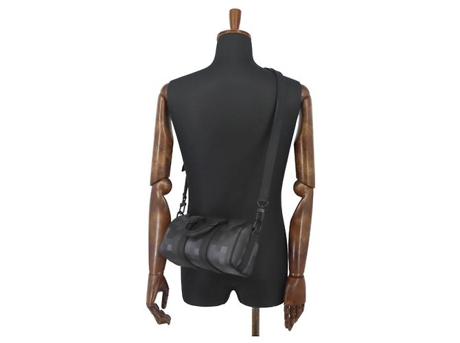Borsa Louis Vuitton Keepall Bandouliere 25 Nero - vista 9