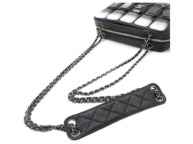 Borsa Camera Chanel Matelassé Nero Bianco - vista 6