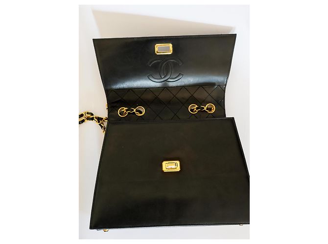Borsa Chanel Trapeze a Patta in Pelle Matelassé Nera Nero - vista 10