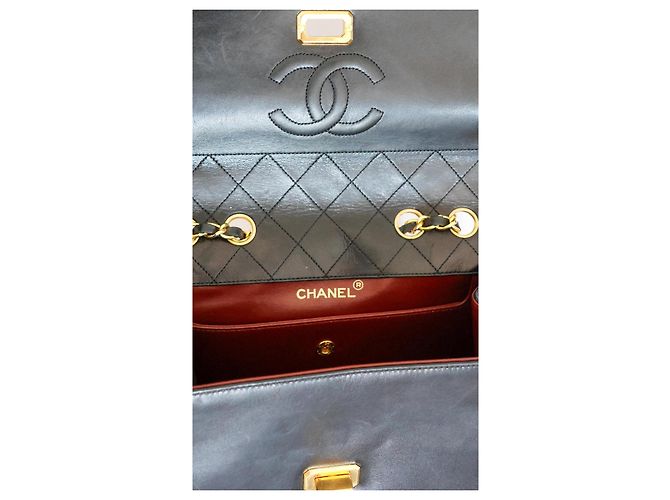 Borsa Chanel Trapeze a Patta in Pelle Matelassé Nera Nero - vista 11