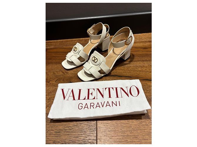 Sandali VLOGO in pelle Ecru Valentino Garavani Bianco - vista 5