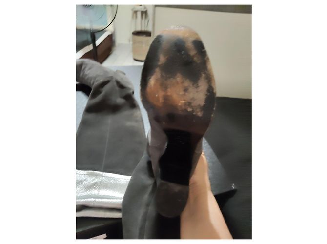 Botas altas Chanel em camurça cinza e couro prateado Metálico - vista 6