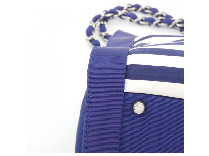 Borsa Chanel 47944 in tela blu rosso bianco - vista 3