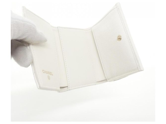 Cartera tri-fold Chanel Timeless Classic Line AP0230 Blanco - vista 4