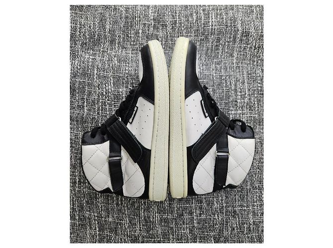Sneakers alte Chanel in pelle bianca e nera Nero Bianco - vista 6