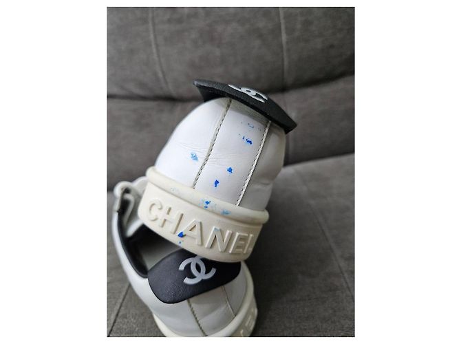 Sneakers Chanel in pelle bianca Bianco - vista 12