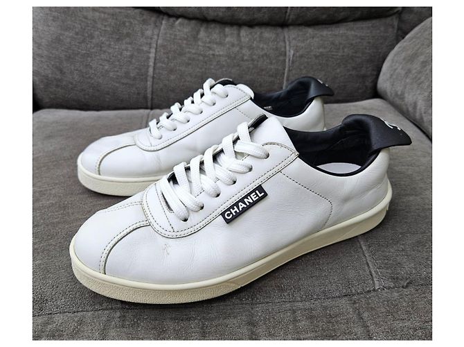 Sneakers Chanel in pelle bianca Bianco - vista 5
