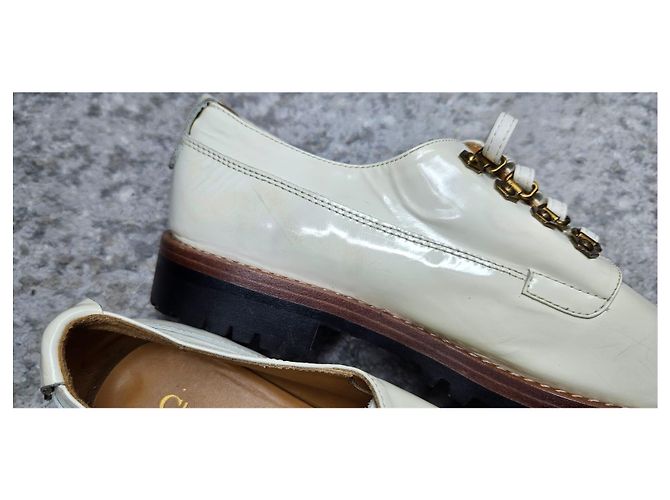 Scarpe Derby stringate in pelle verniciata bianca Christian Dior Bianco - vista 10