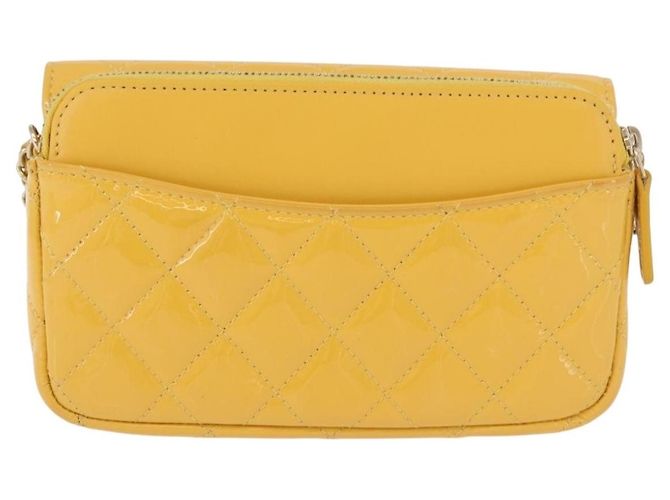 Chanel Timeless - Classic Double Flap Quilted Patent Small Giallo - vista 2