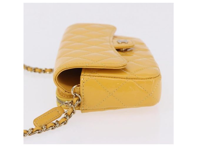 Chanel Timeless - Classic Double Flap Quilted Patent Small Giallo - vista 4