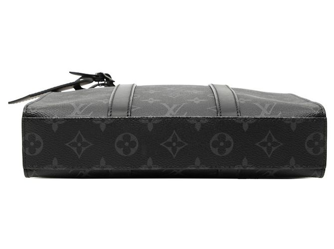 Louis Vuitton Monogram Eclipse Sac Plat Cross Handbag Nero - vista 3