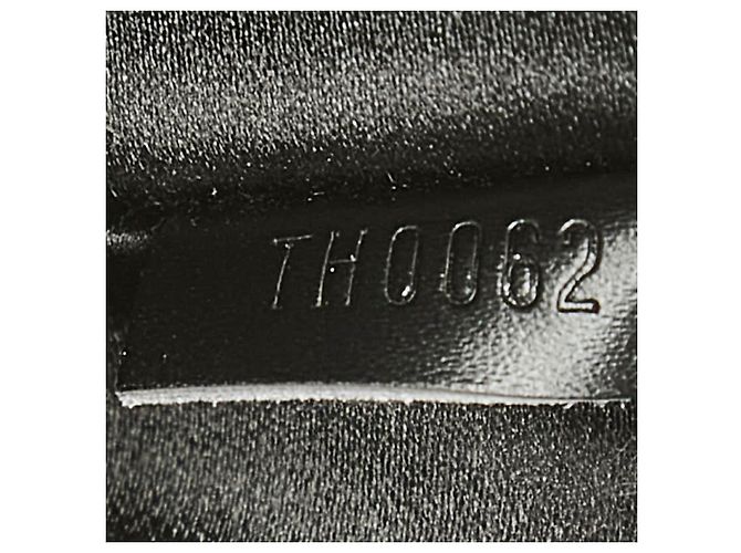 Borsa Louis Vuitton Monogram Satin Pochette Contes de Fées Nero - vista 10
