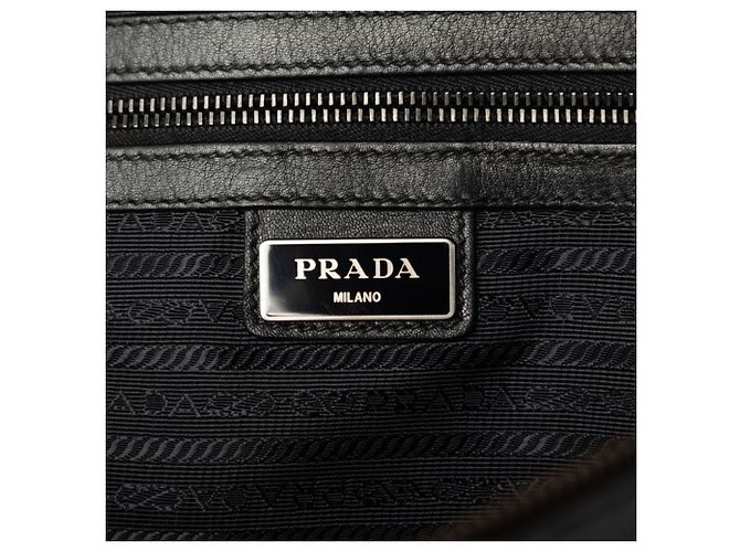 Borsa a tracolla Prada in pelle nera Nero - vista 6